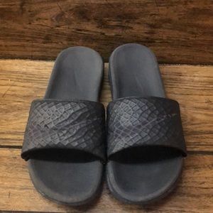 Nike slides ‘Benassi Solarsoft 2 ‘anthracite”